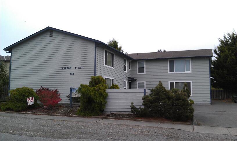 Oak Harbor Apartment: Harbor Crest Apartments FF