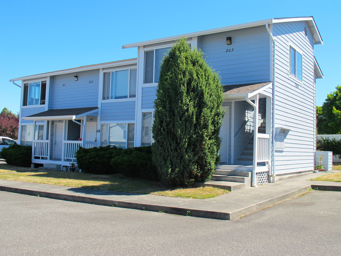 Oak Harbor Apartment: 750 SE 8th Ave.