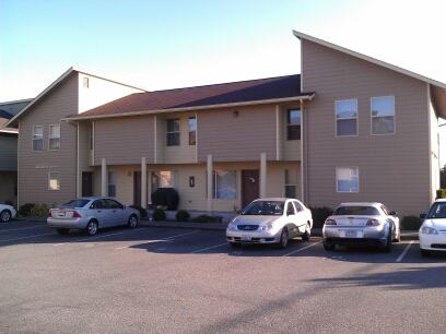 Oak Harbor Apartment: 480 S Oak Harbor Street