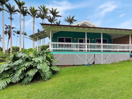 54-420 Kapaau Rd, Kapaau, HI 96755
