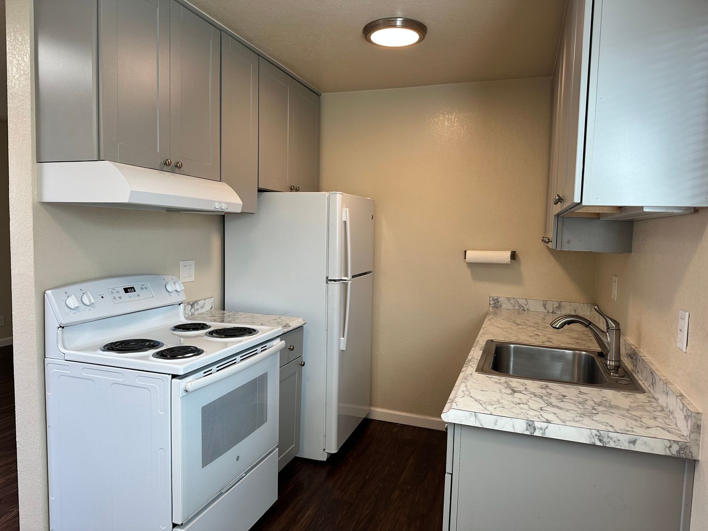 Berkeley Apartment: 2138 Derby Street