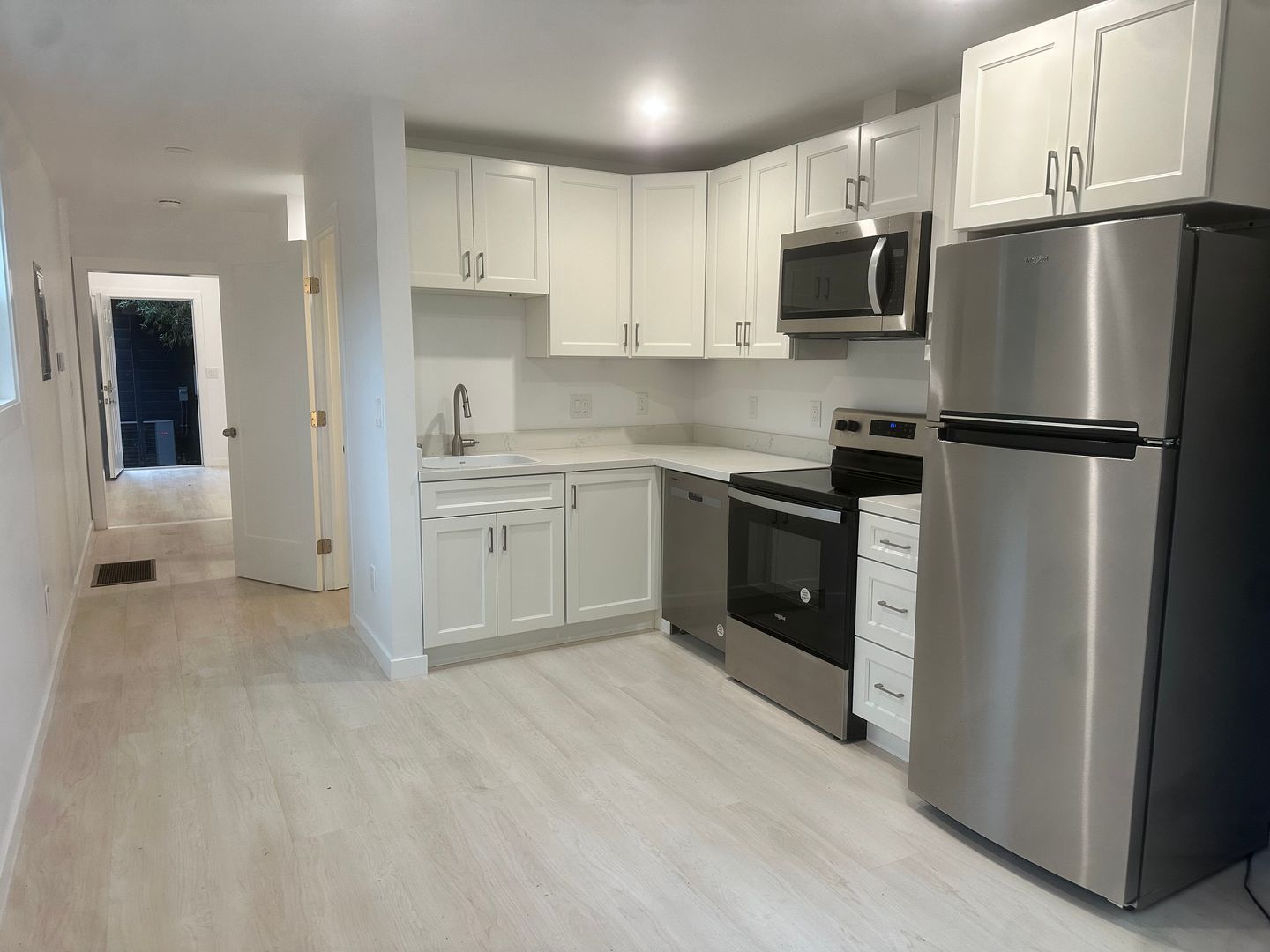 Emeryville Apartment: 1015 47th Street