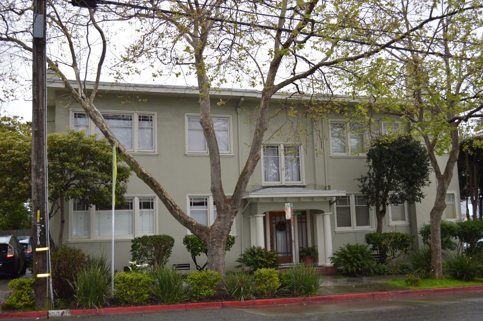 Berkeley House: 2600 Ashby Avenue #1
