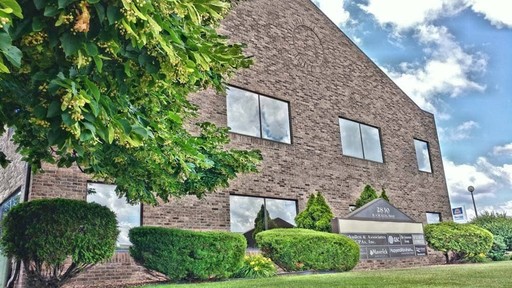 Commercial Property – photo 1