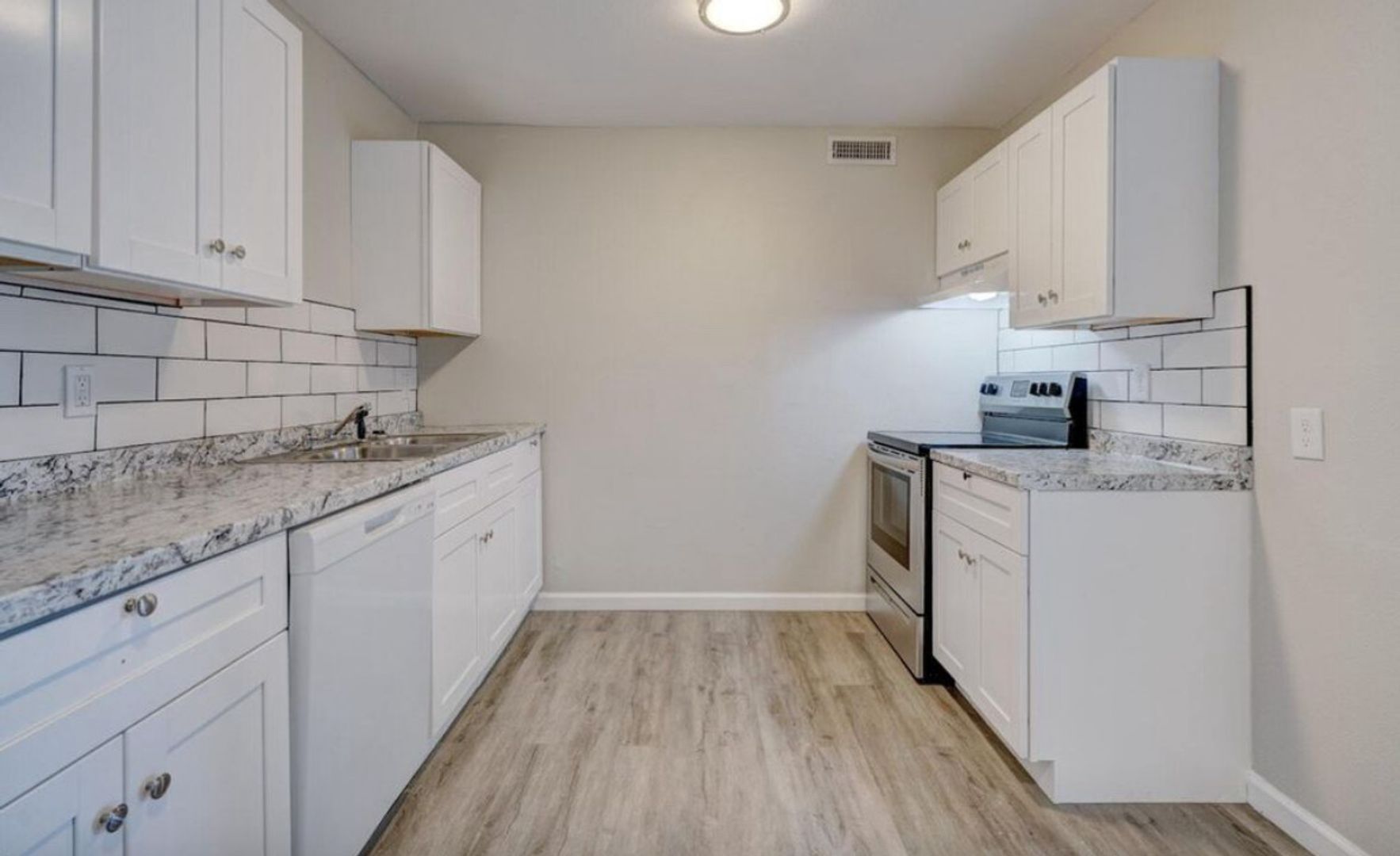 Oklahoma City Apartment: 7201 Melrose Ln