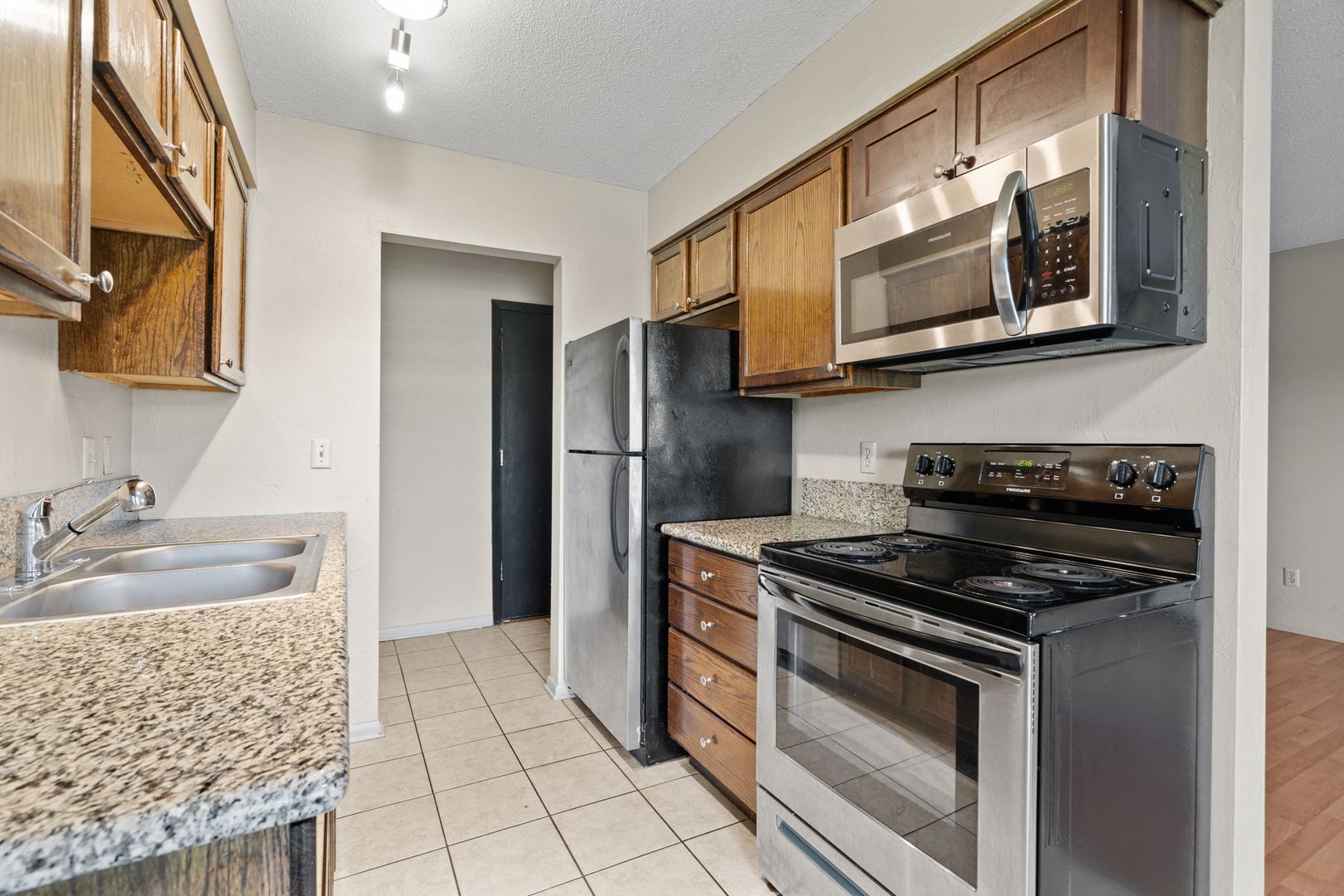 Crystal Apartment: 2701 Brunswick Ave N