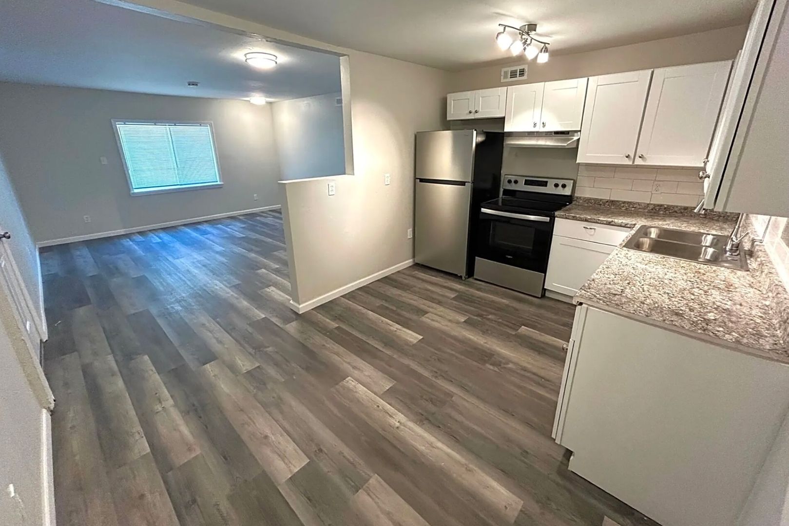 Oklahoma City Apartment: 7201 Melrose Ln