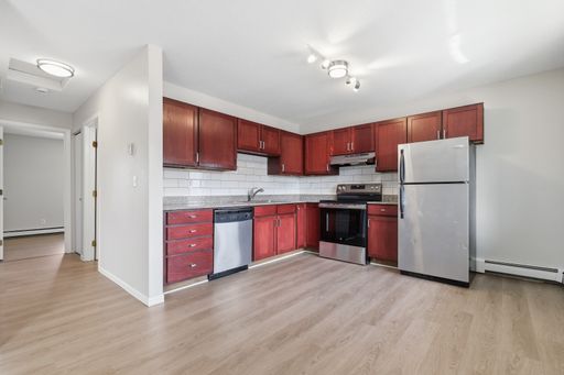 $1500 OFF a 12 month lease - Townhome-Style 2BR Loft at The Commons of Inver Grove – Private Entrance & Updated Finishes!