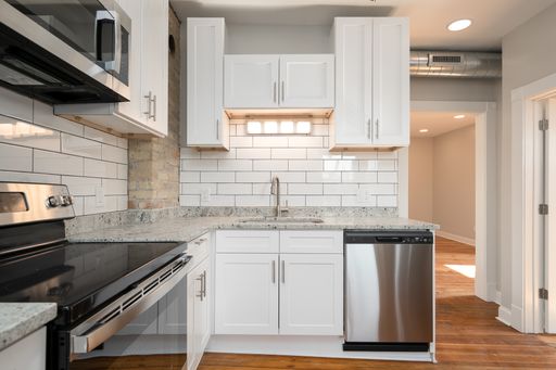 New! Completely Renovated 2BR/1.5BA | In-Unit Laundry | Prospect Park – photo 1