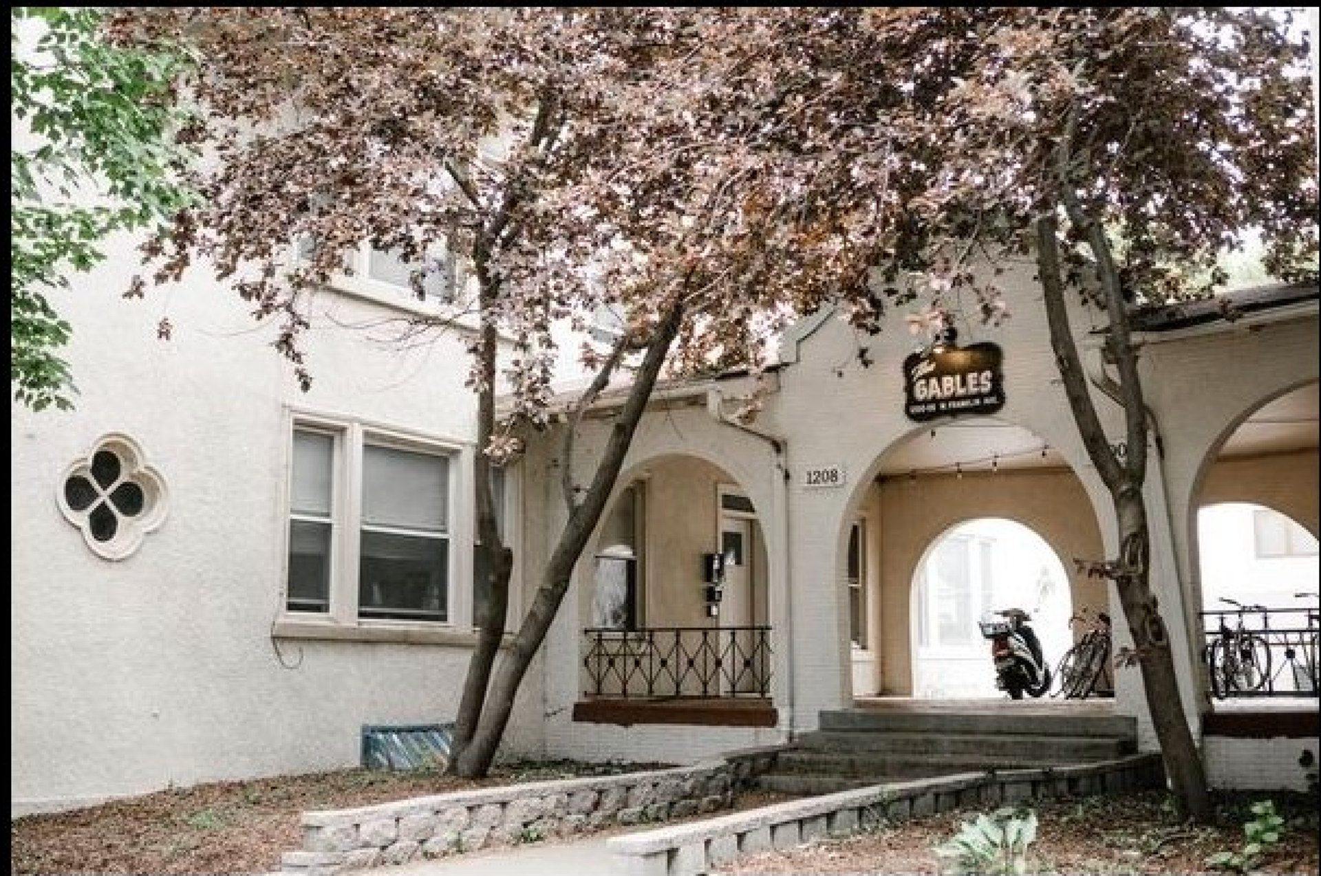 Minneapolis Apartment: 1200 W Franklin Ave