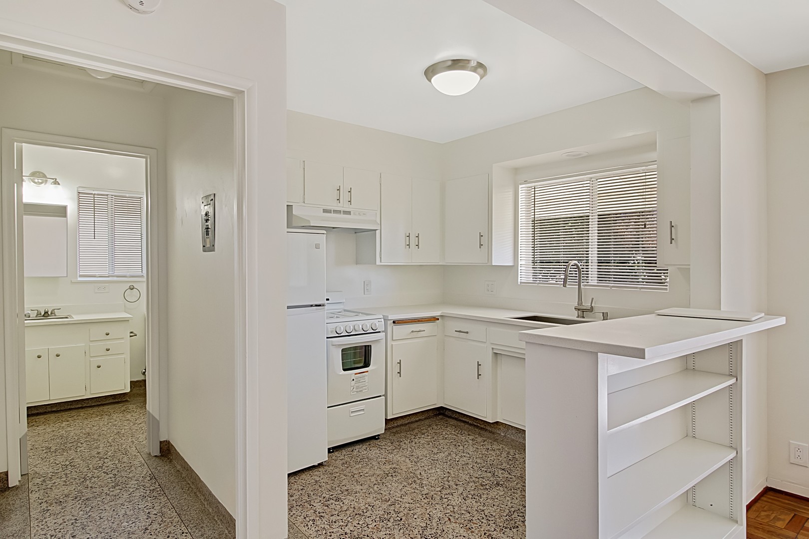 Santa Barbara Apartment: 216 N Milpas Street