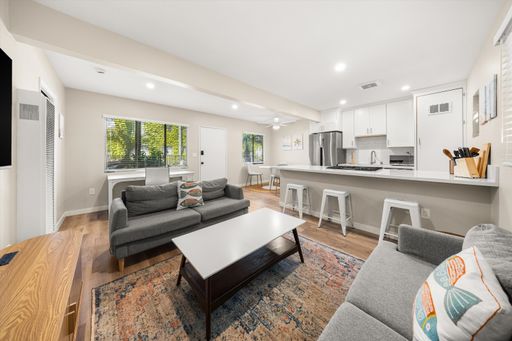 SHARED TRIPLE BEDROOM--$1325/BEDSPACE Shared TRIPLE Bedroom OR $3975 PRIVATE Apartment/--Beachside Living, BY-THE-BED Leasing--Triple Shared One Bedroom/One Bathroom Fully Furnished Apartment