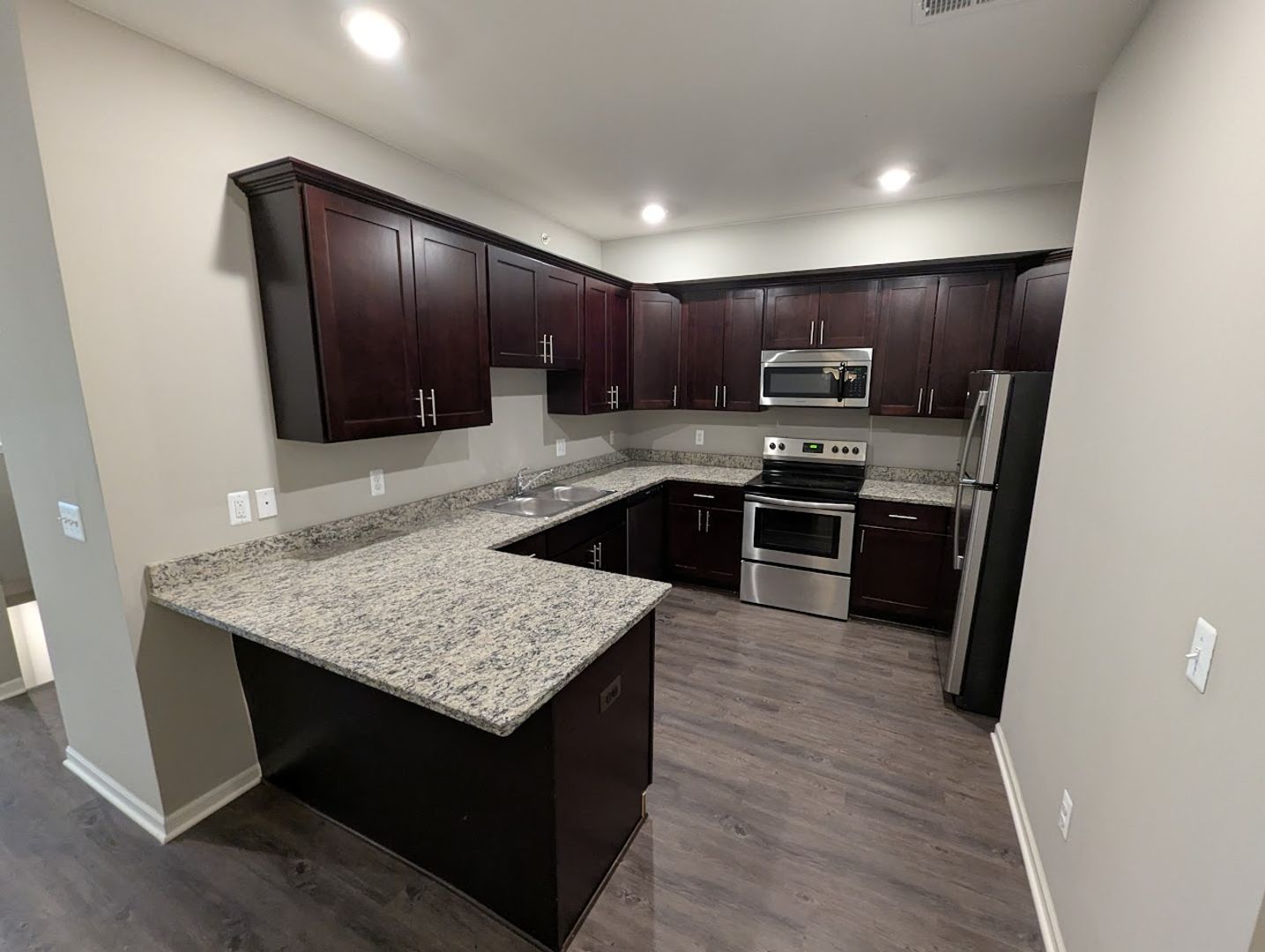 Sterling Heights Apartment: Bebernick Lane