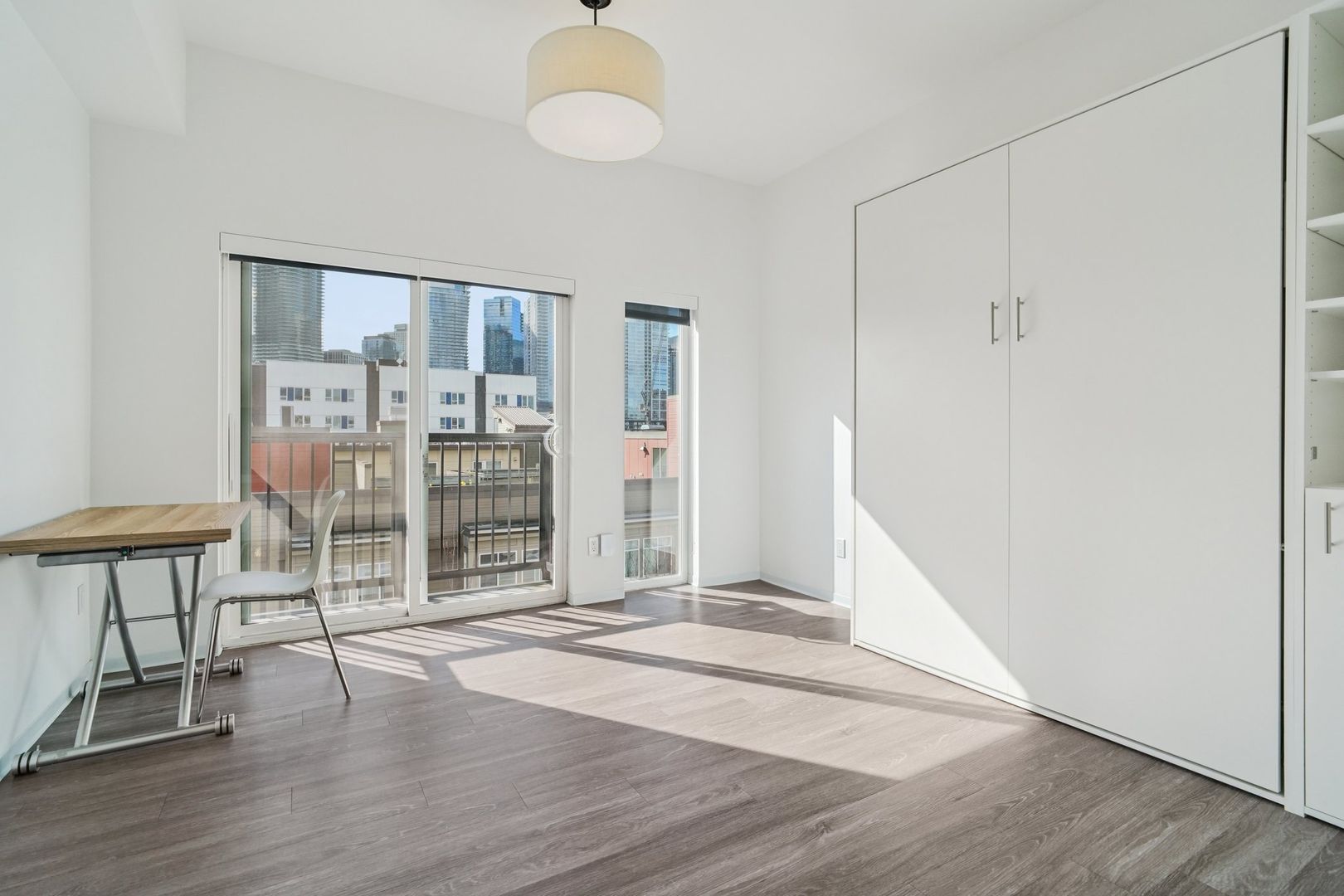 Seattle Apartment: 1210 Republican St