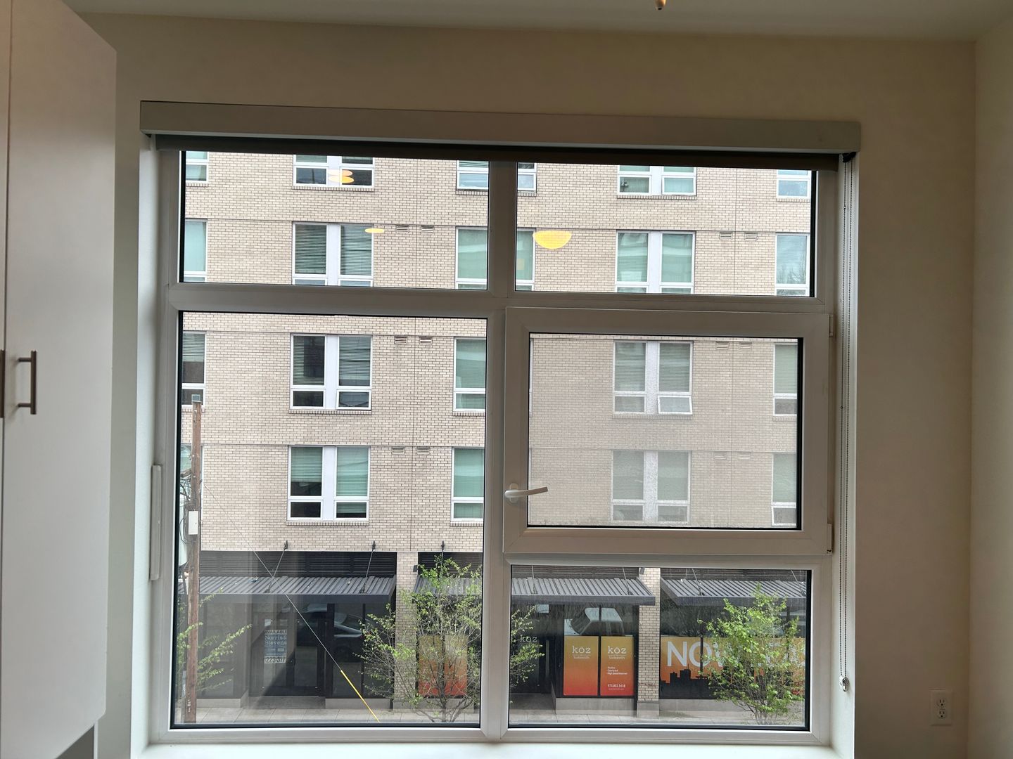 Portland Apartment: 1075 NW 16th Ave