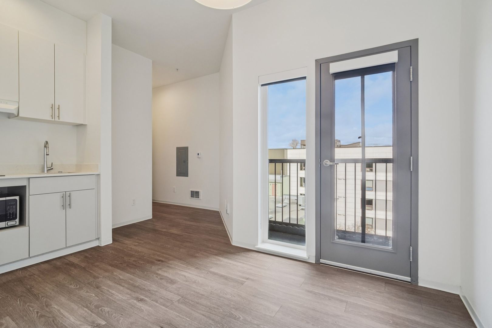 Seattle Apartment: 1210 Republican St