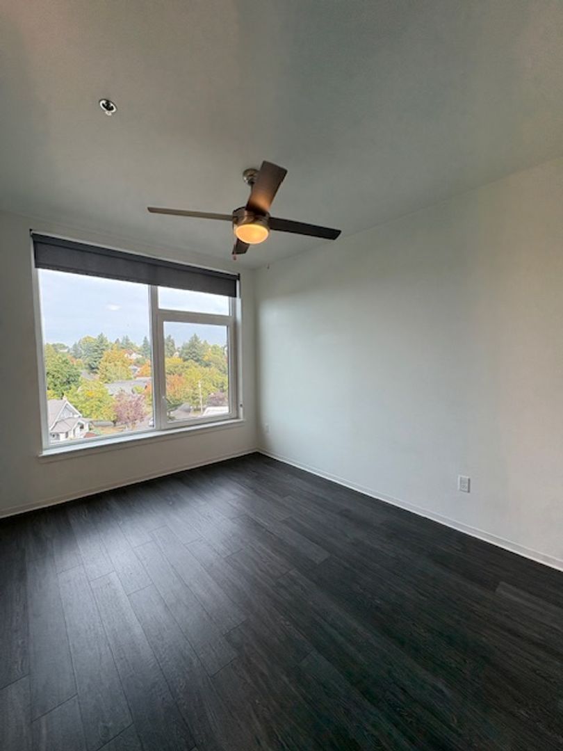 Portland Apartment: 2180 NE 47th Ave