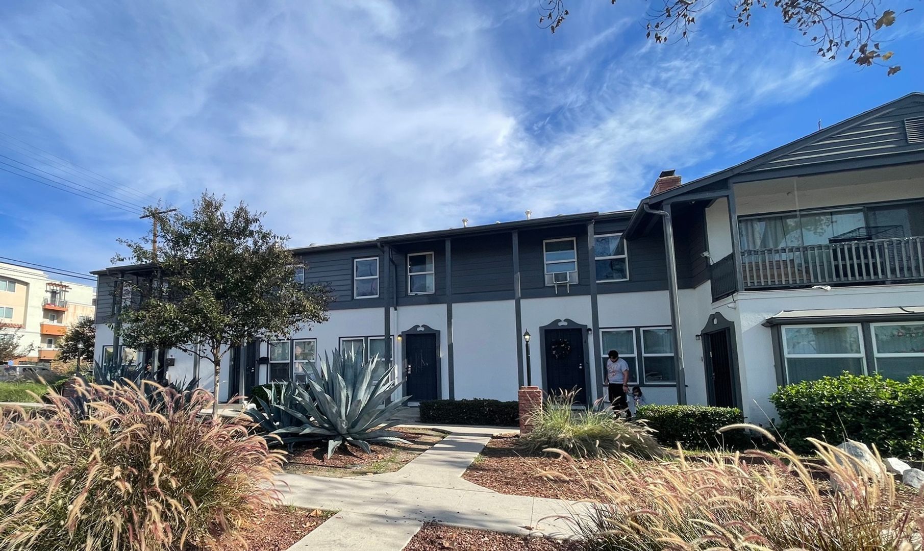 Van Nuys Apartment: 7150 Costello Avenue