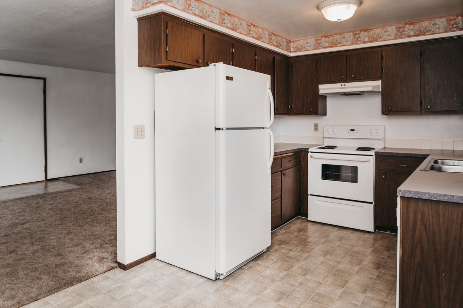 Albany Apartment: 2007 Marion St SE