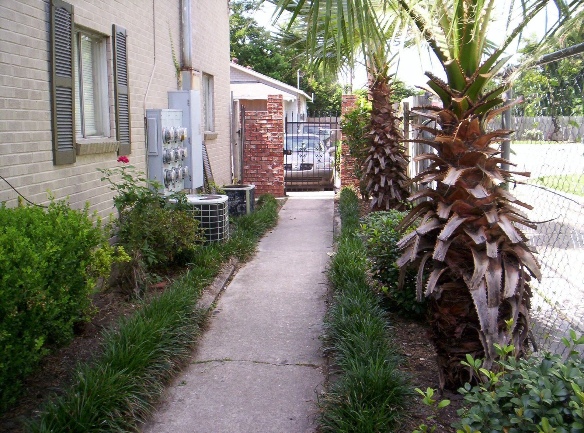 Baton Rouge Apartment: 955 Violet Ave.
