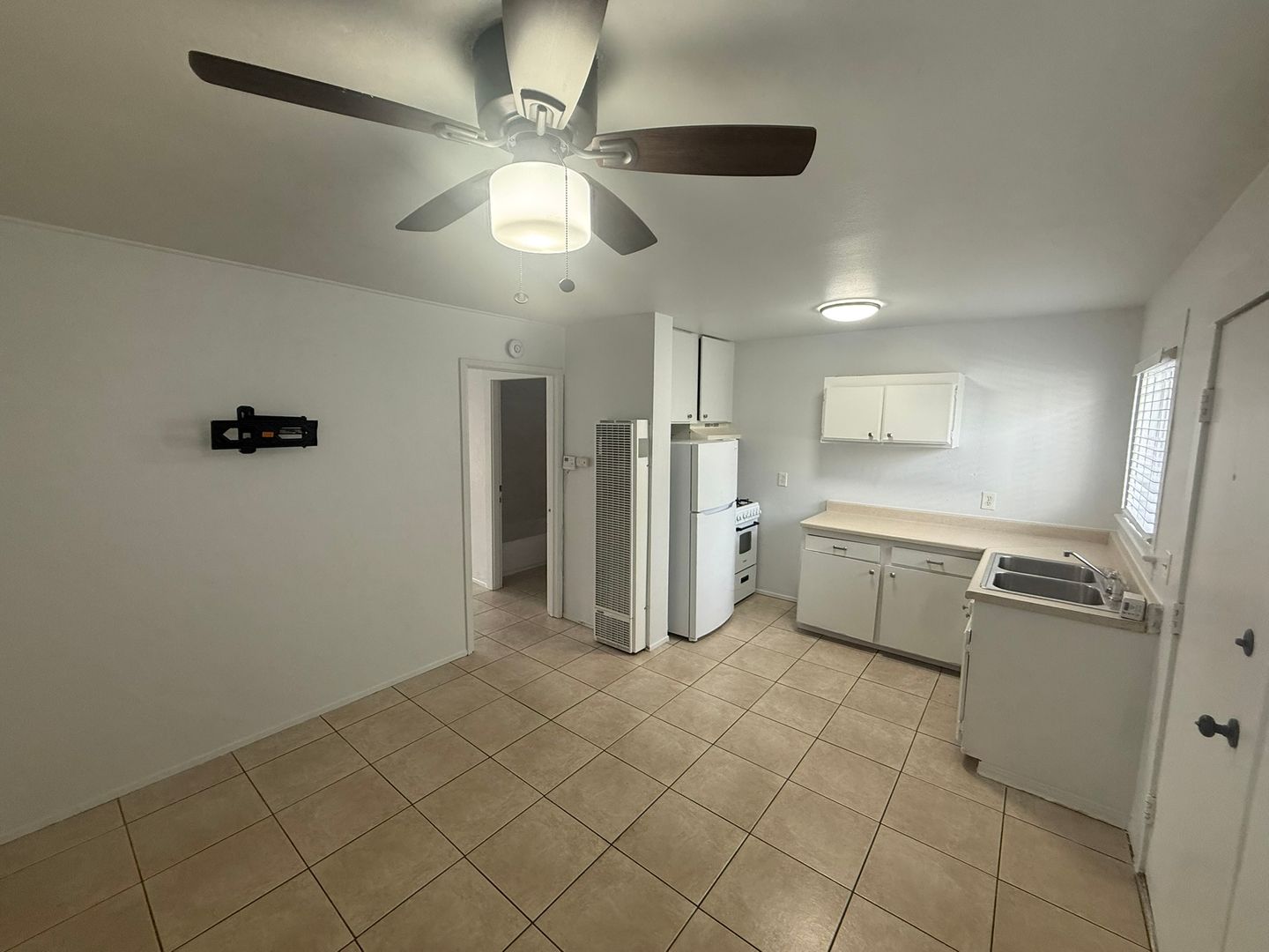 Escondido Apartment: 204 E. 2nd Avenue