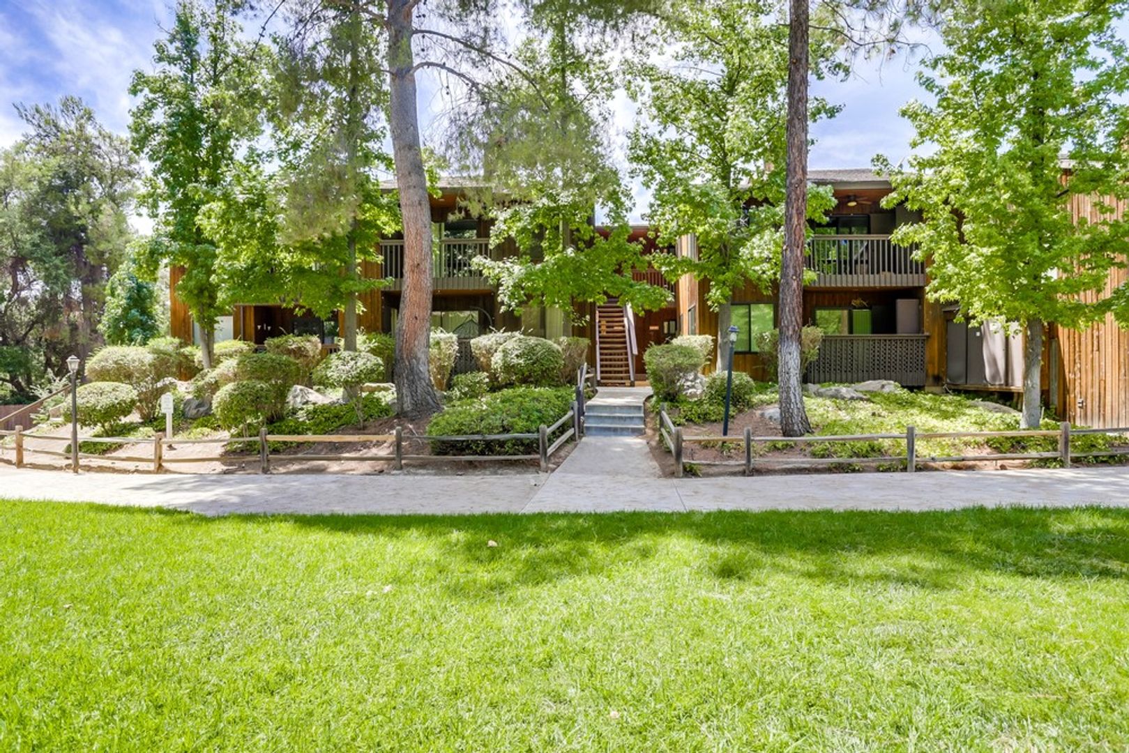 Alpine Condo: 2157 Arnold Way #712