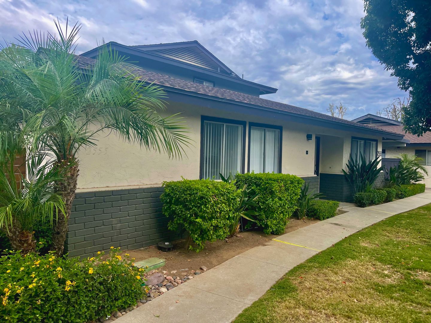 Escondido Apartment: 2555, 2545, 2559 White Oak Place
