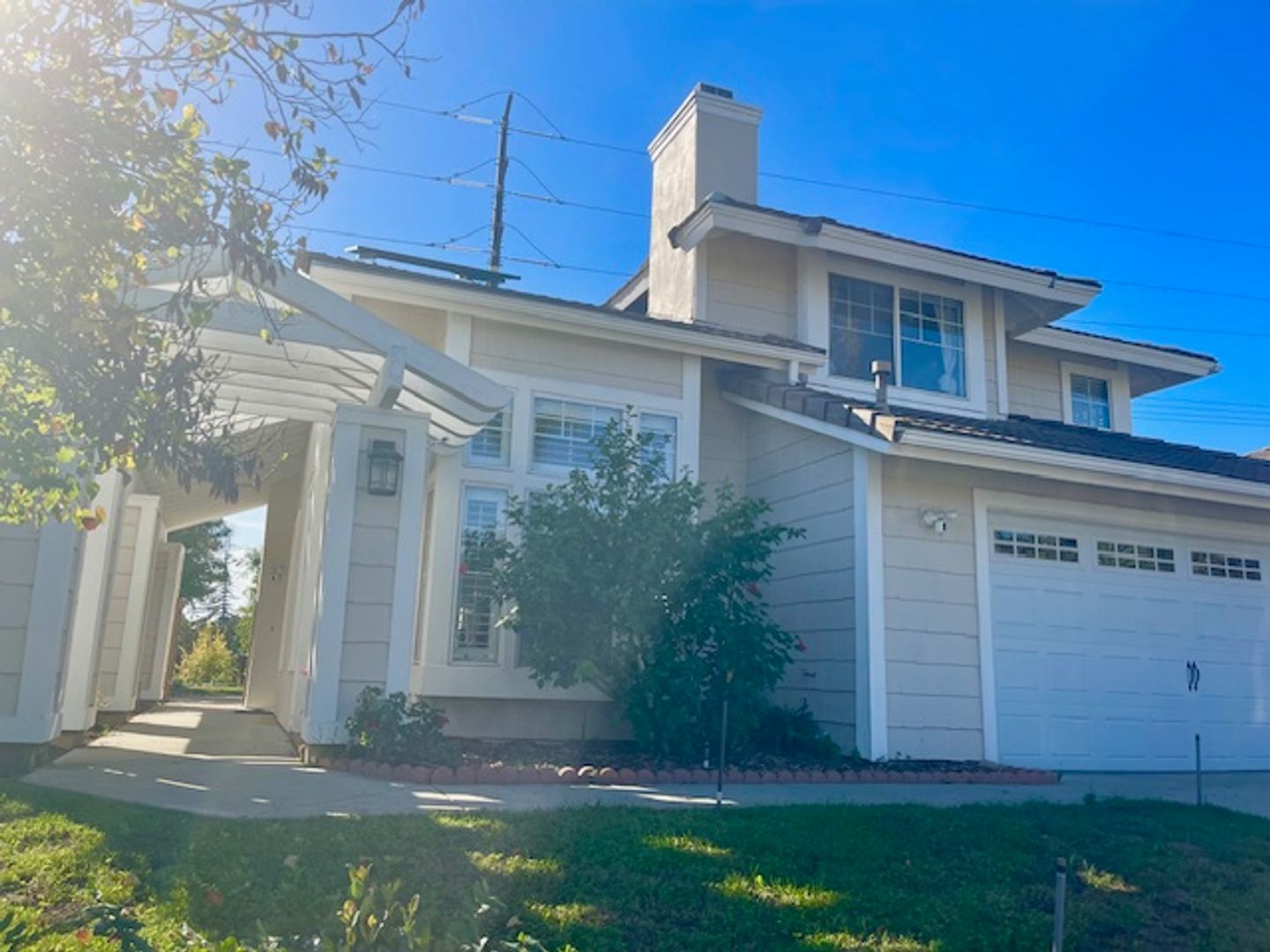 Escondido House: 1323 Greenway Rise