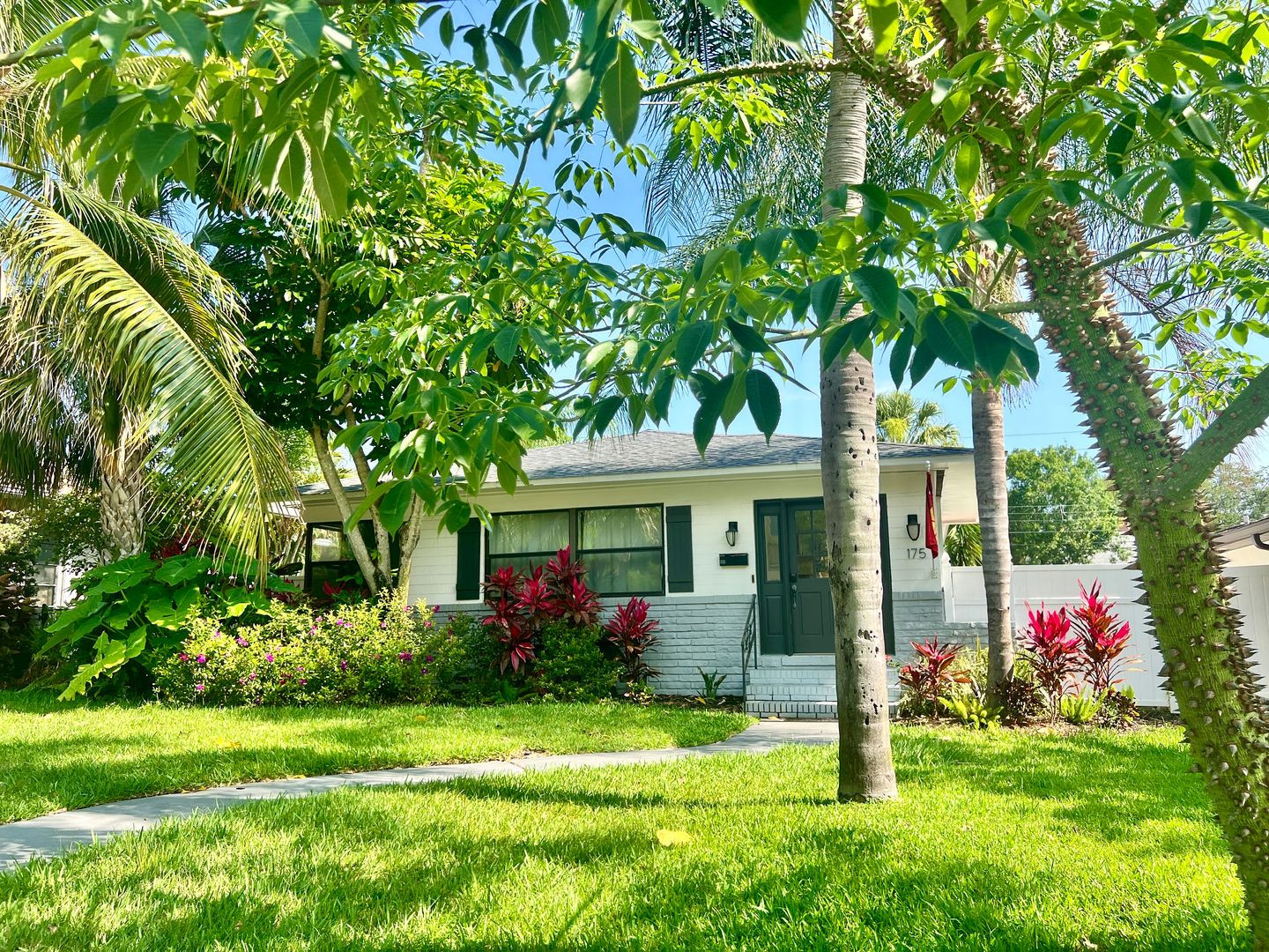 175 28th Ave. N 2 of 12