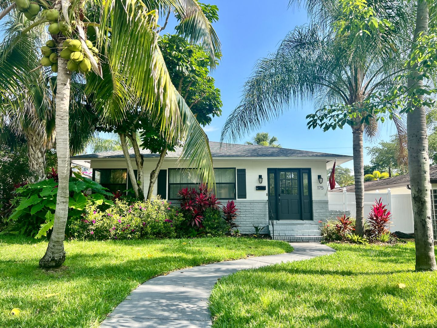 St. Petersburg House: 175 28th Ave. N