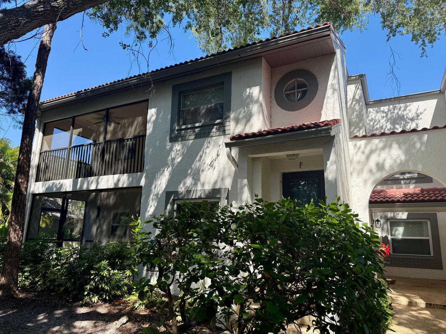 St. Petersburg House: 476 Santa Cruz Pl.