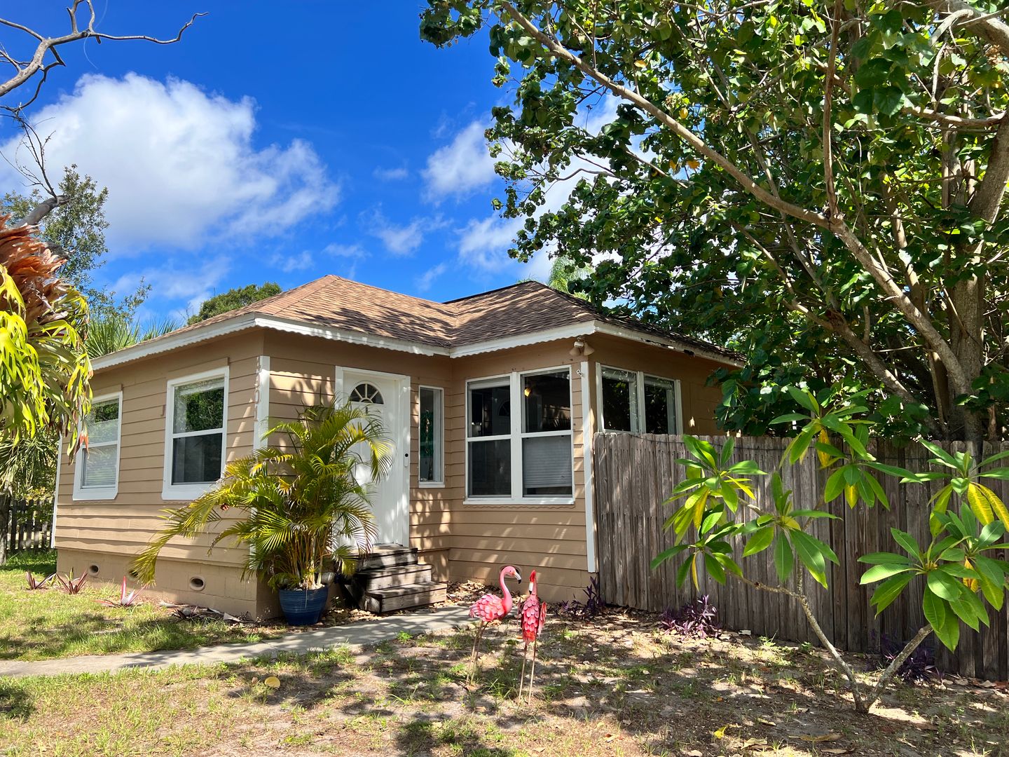 Gulfport House: 4901 27th Ave. S Hide