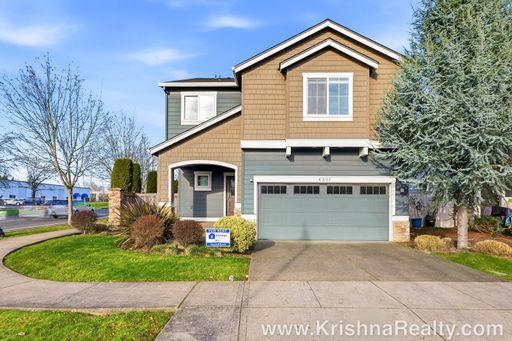 Amazing 4 Bed | 2.5 Bath Single-Family Home in Enchantment Glen | Large Media/Bonus Room | Prime Hillsboro Location | Spacious Backyard – photo 1