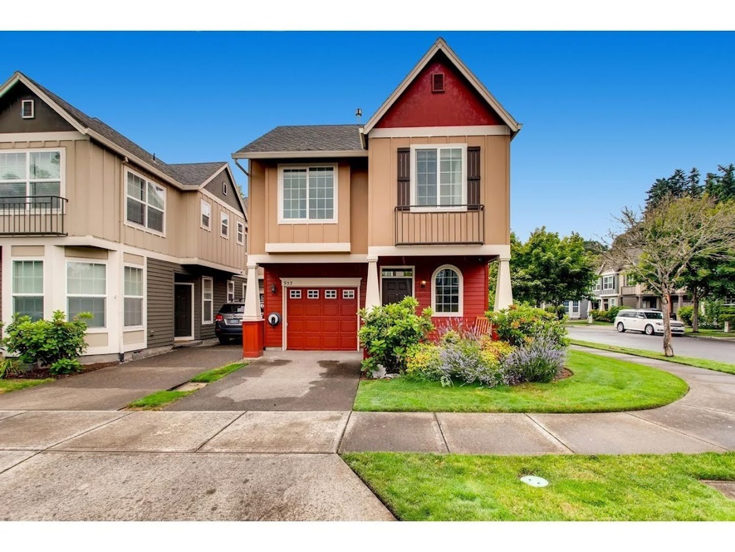 Hillsboro House: 903 SE Elina Avenue