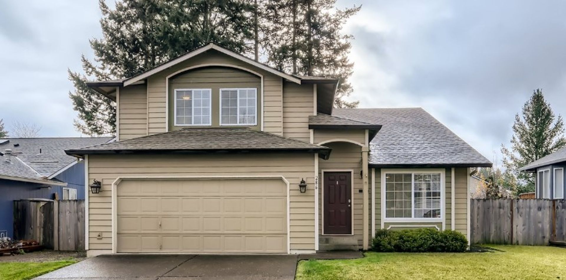 Hillsboro House: 286 NE Lenox Street