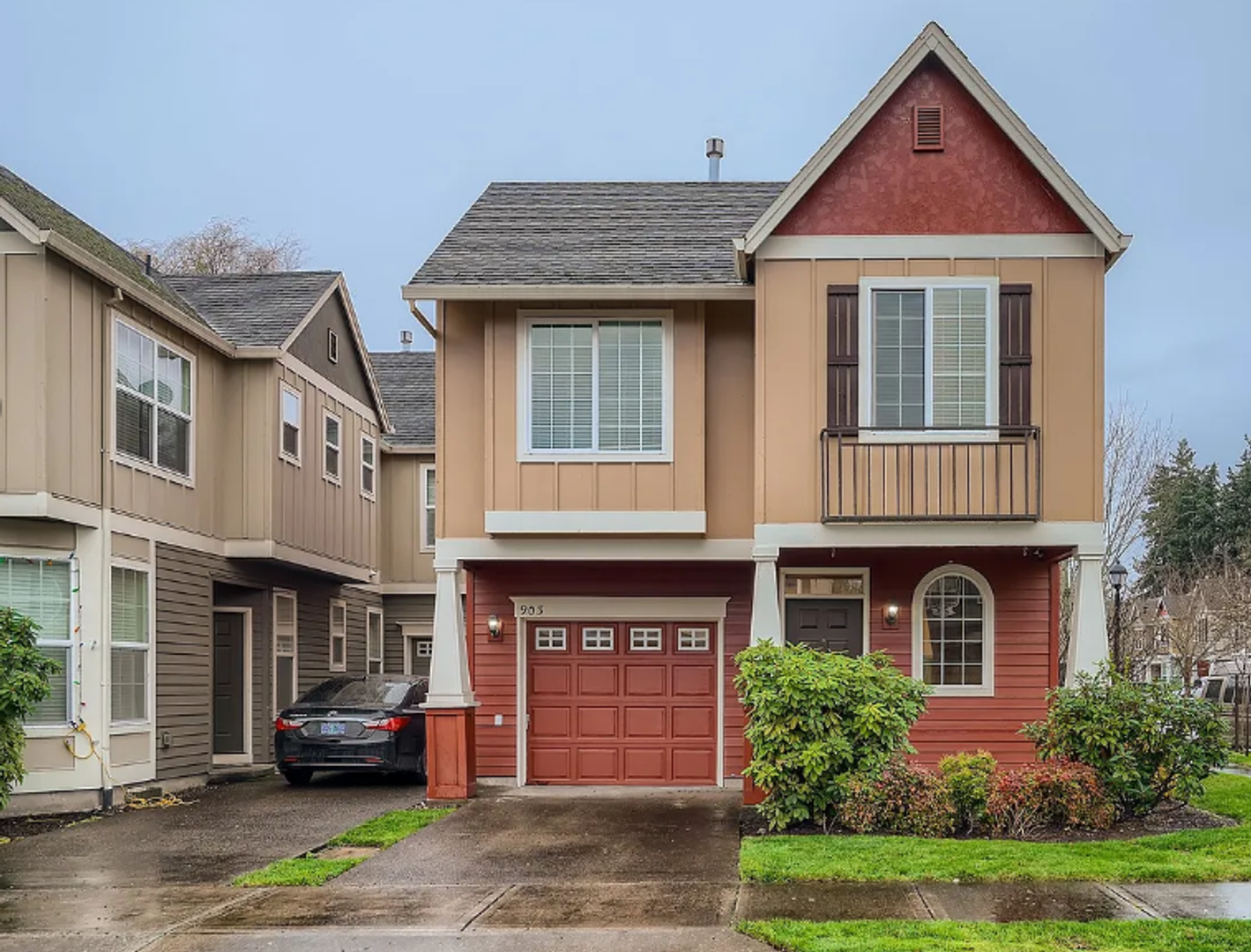 Hillsboro House: 903 SE Elina Avenue