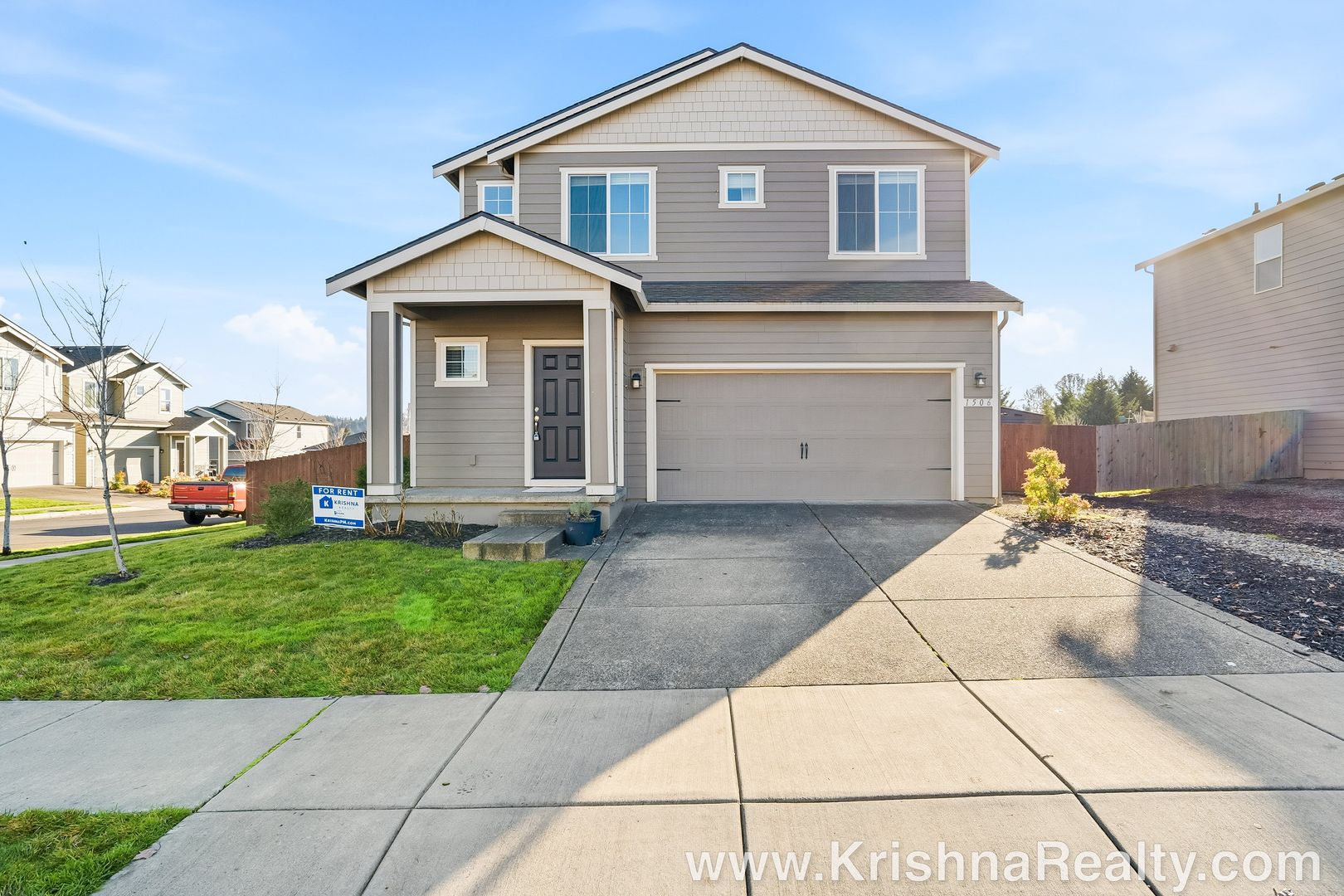 La Center House: 1506 W 12th St,