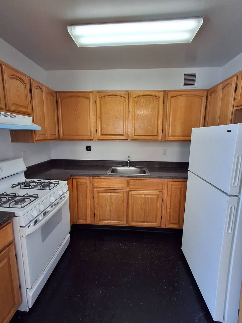 Bronx Apartment: 557 E. 169th Street