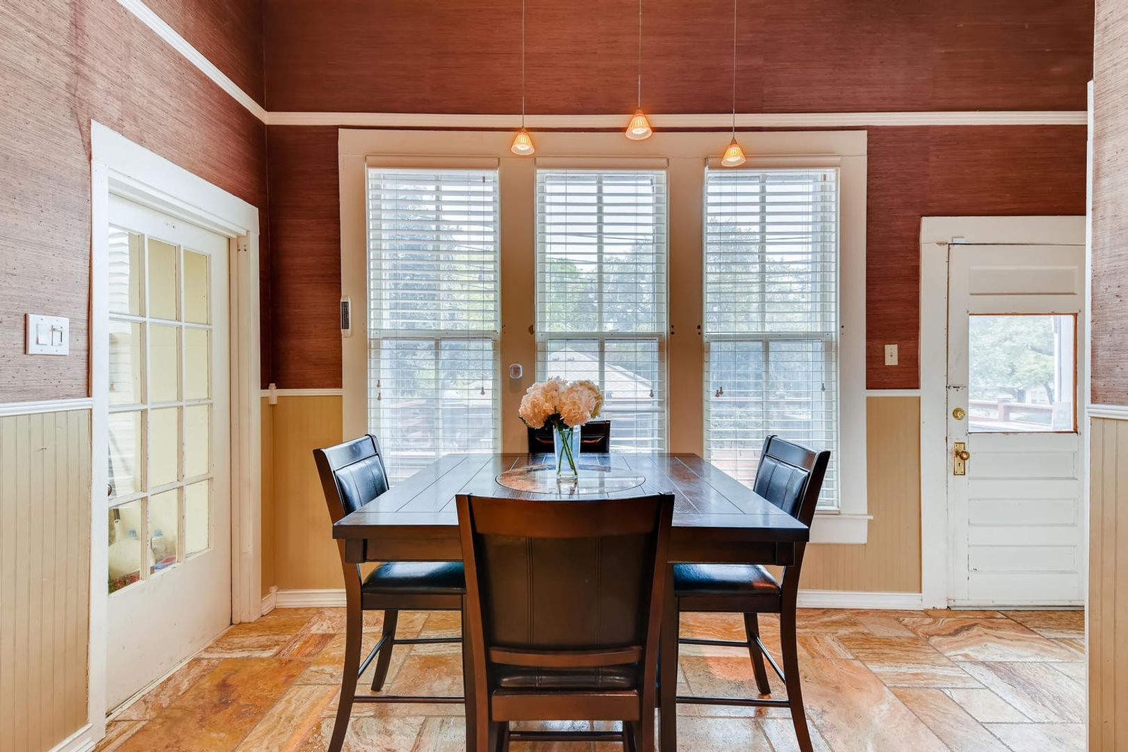 San Antonio House: 149 Lorenz Rd.