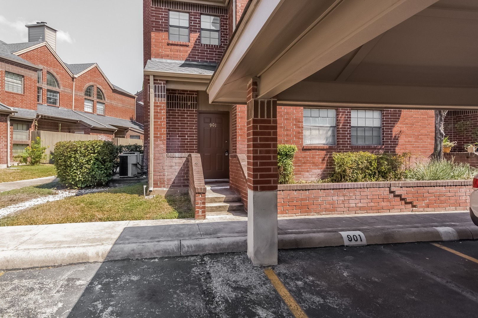 San Antonio Apartment: 7930 Roanoke Run