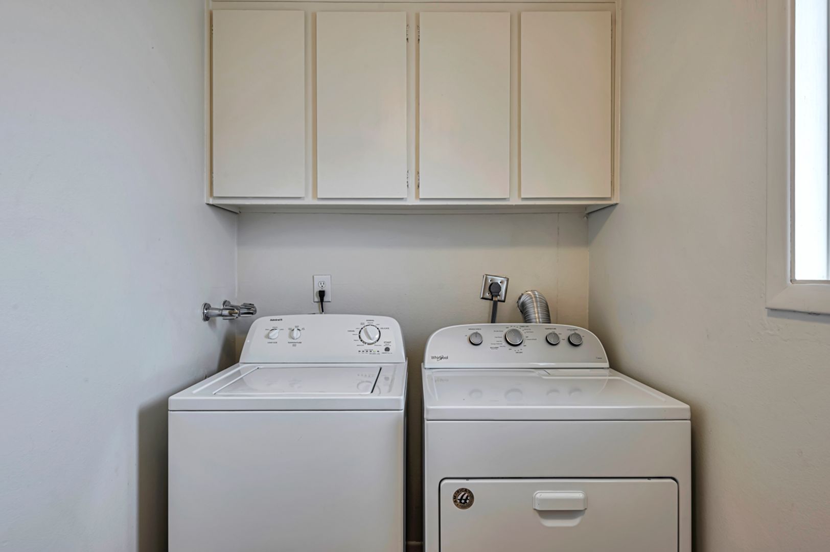 Tempe House: 1025 E Manhatton Dr