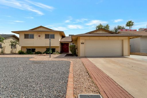 6 Bed/4.5 Bath Home Close to ASU – photo 1