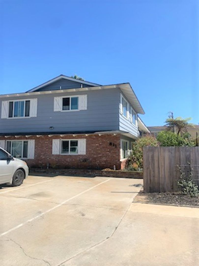 San Diego Apartment: 811 Agate St
