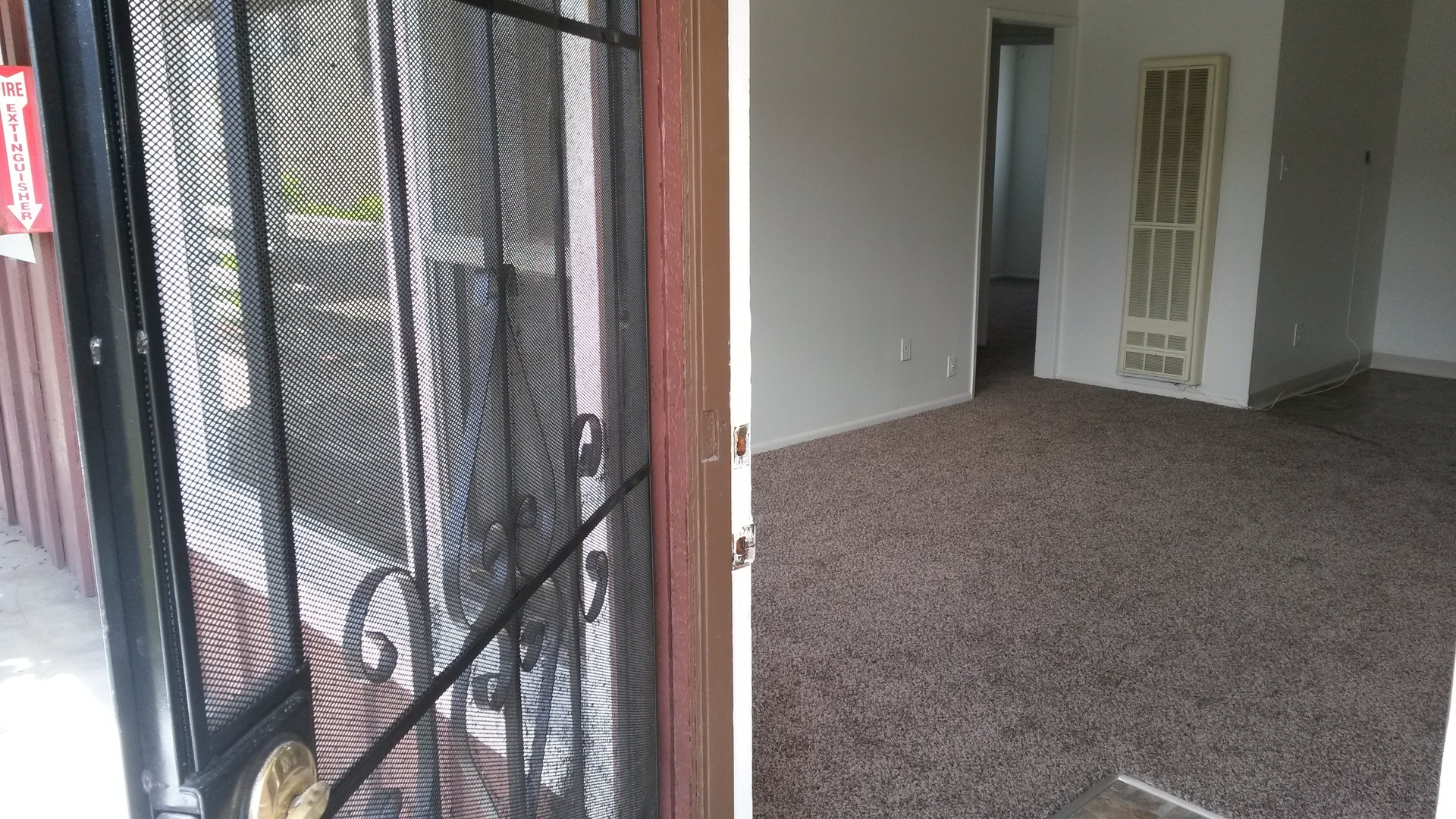 San Diego Apartment: 5041 Del Monte Ave