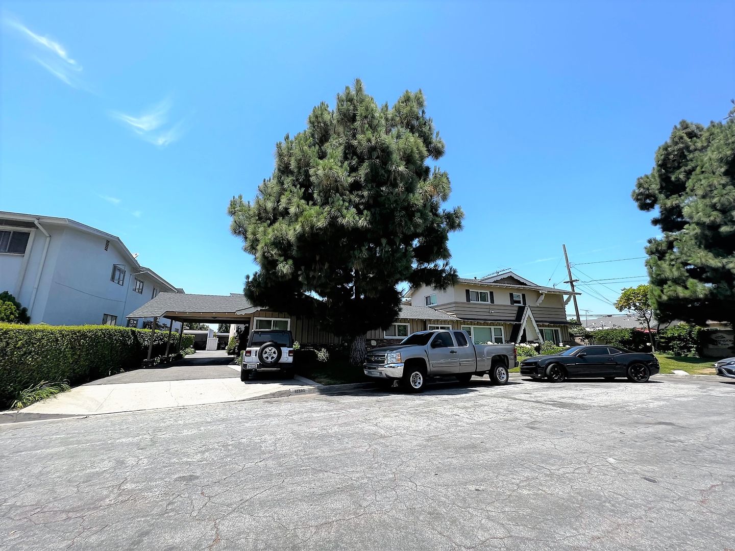 Downey Apartment: 10505 Arrington Ave