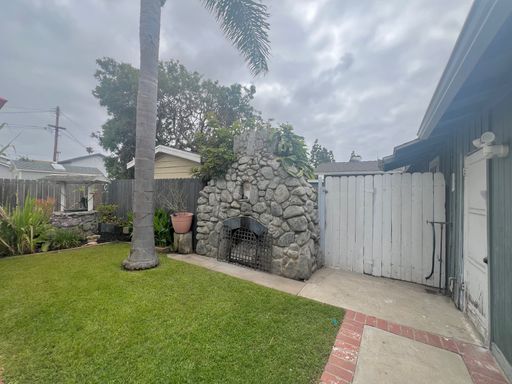 Remodeled 1 Bedroom, 1 Bathroom Apartment in Costa Mesa – photo 1
