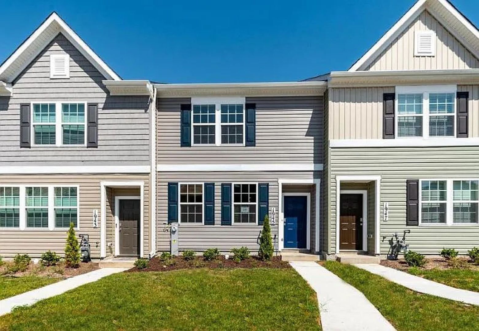 Edgewood Townhome: 1945 Graymount Way