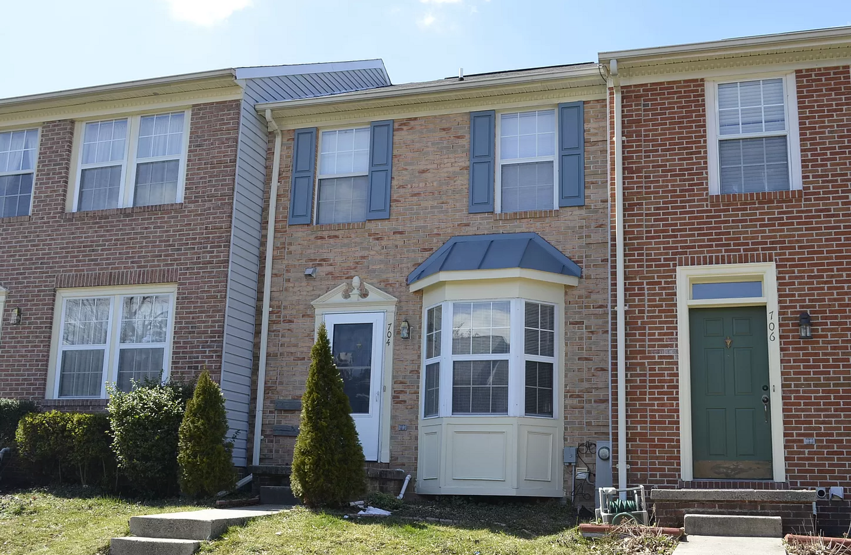 Edgewood Townhome: 704 St. Peters Court