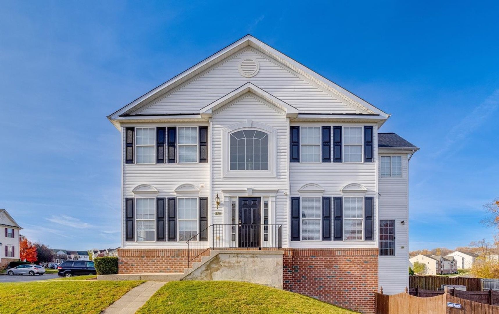 Abingdon Townhome: 579 Kirkcaldy Way