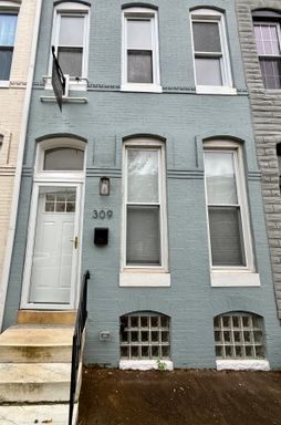 Fully Renovated 4-Bedroom Home with Primary Suite, Central Air & Rear Parking – photo 1